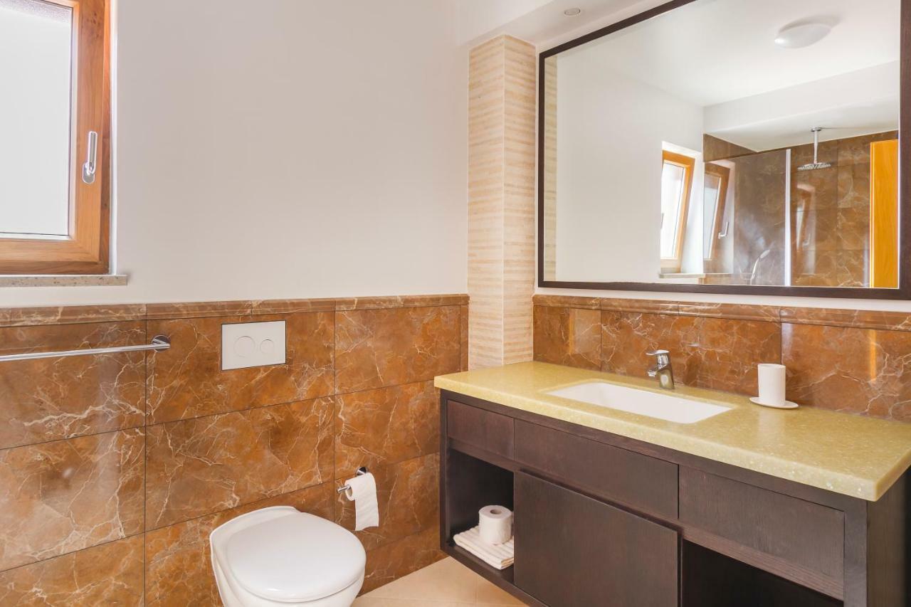 Luxury Apartments Villa Matea 2 マリンスカ エクステリア 写真