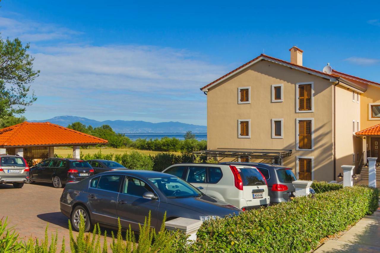 Luxury Apartments Villa Matea 2 マリンスカ エクステリア 写真