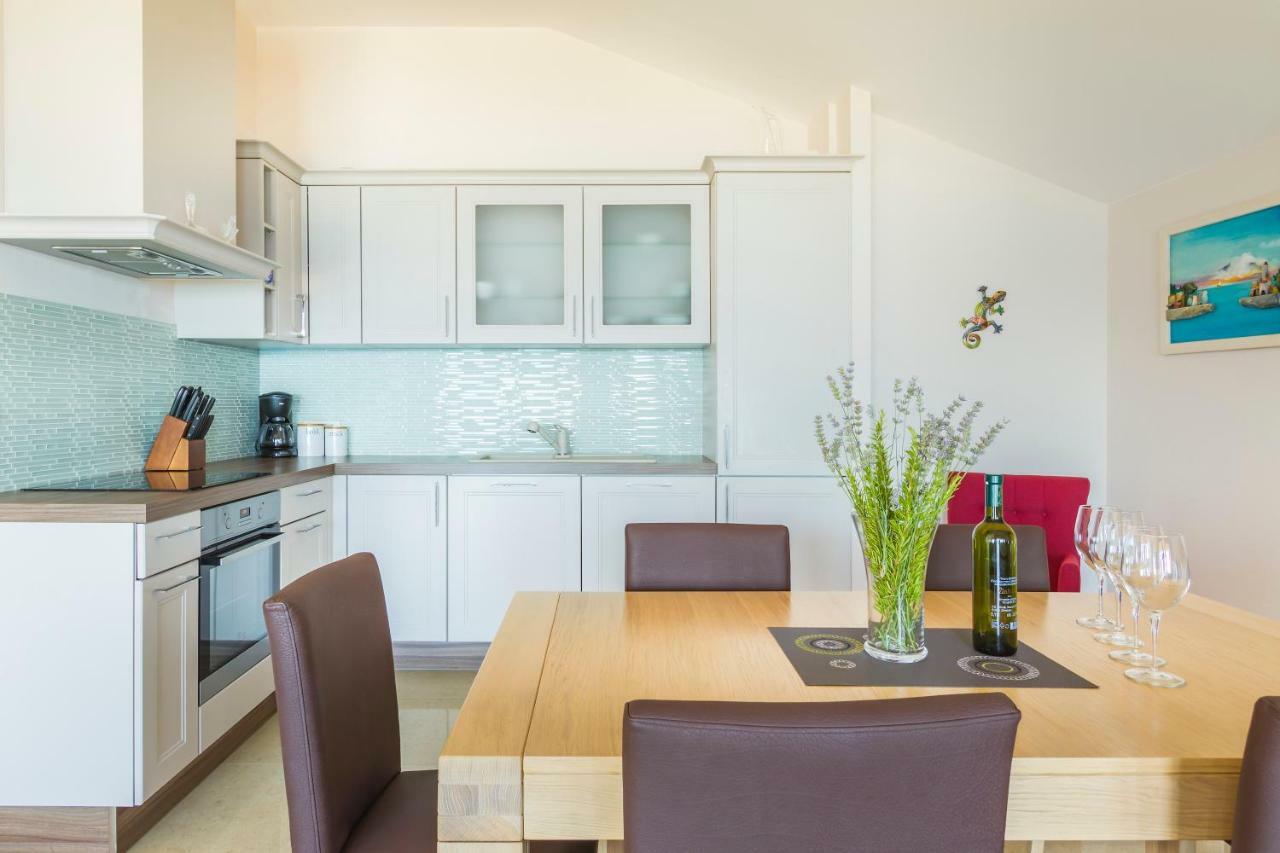 Luxury Apartments Villa Matea 2 マリンスカ エクステリア 写真
