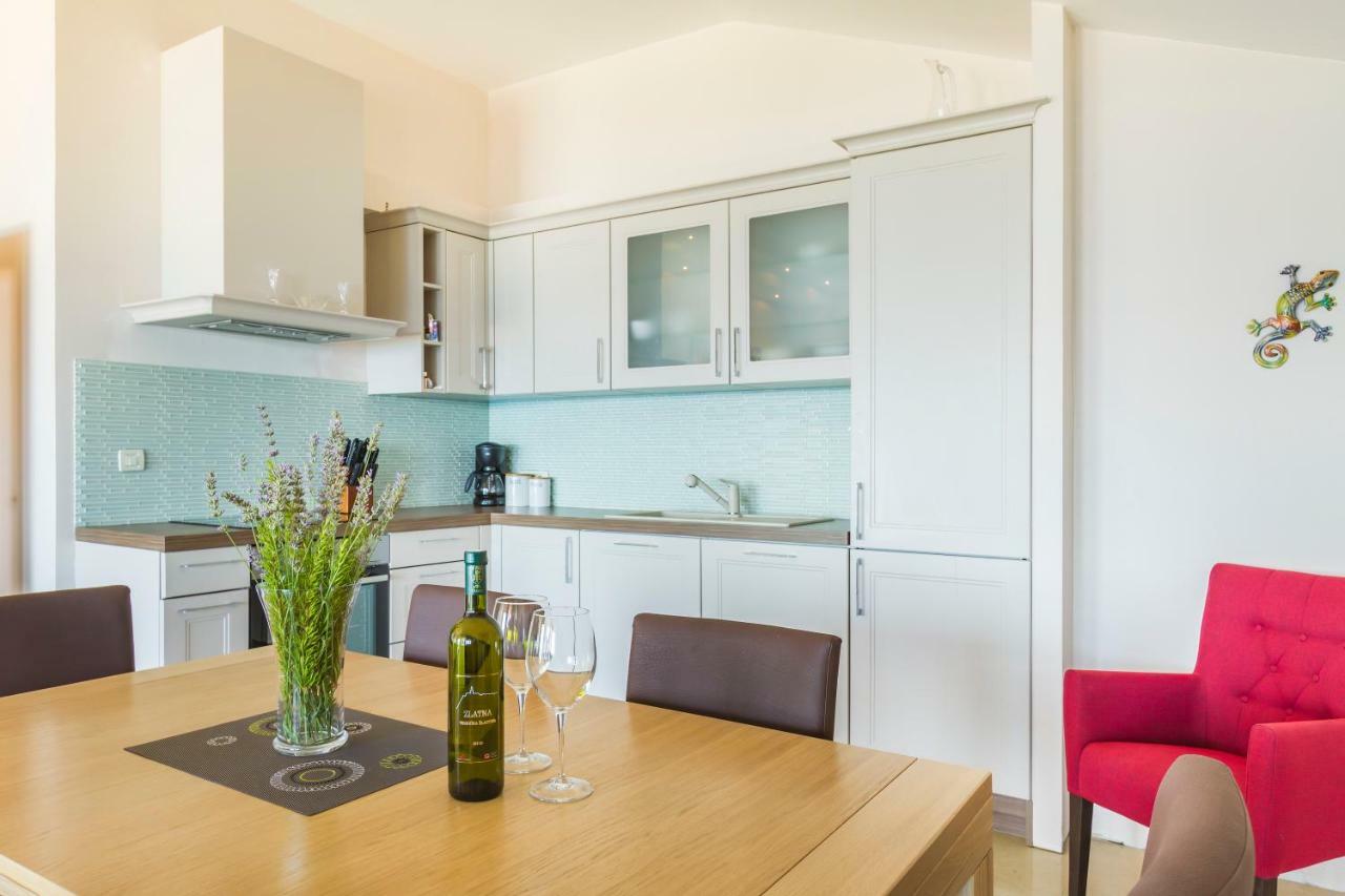 Luxury Apartments Villa Matea 2 マリンスカ エクステリア 写真