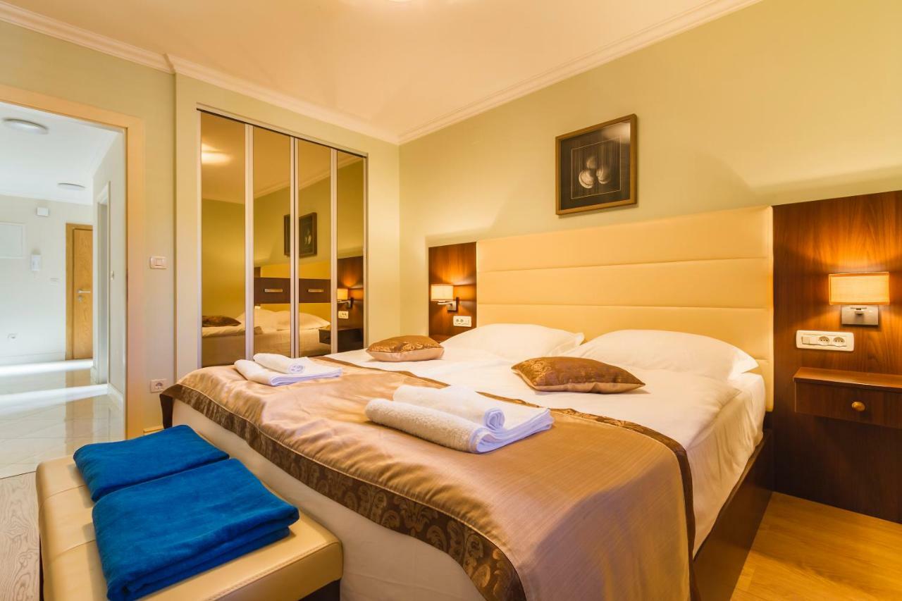 Luxury Apartments Villa Matea 2 マリンスカ エクステリア 写真