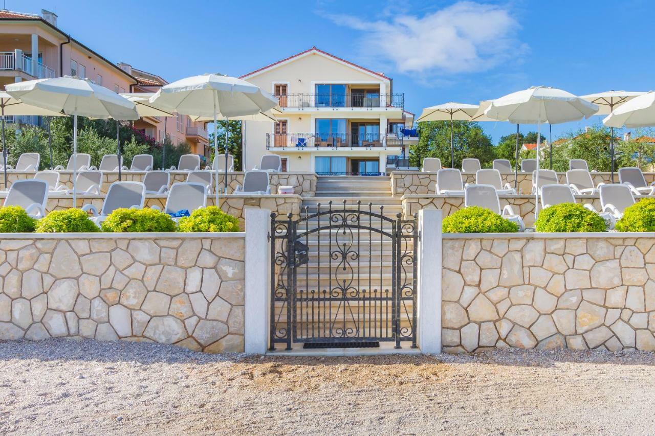 Luxury Apartments Villa Matea 2 マリンスカ エクステリア 写真