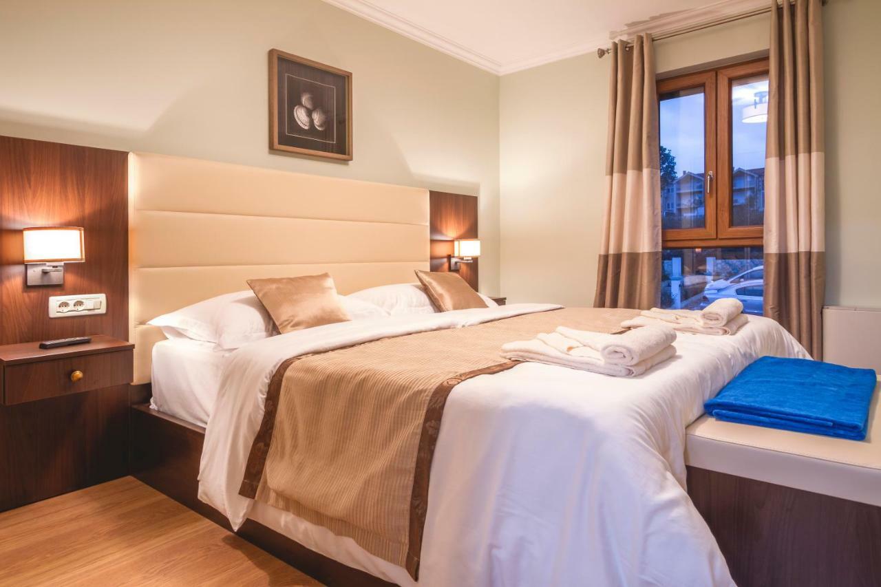 Luxury Apartments Villa Matea 2 マリンスカ エクステリア 写真